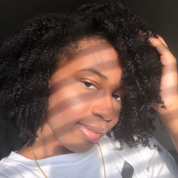 ๐Meet Your Posher, Jami๐ - Picture 7 of 16